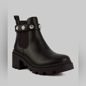 SUGAR BRANDS Black Boots